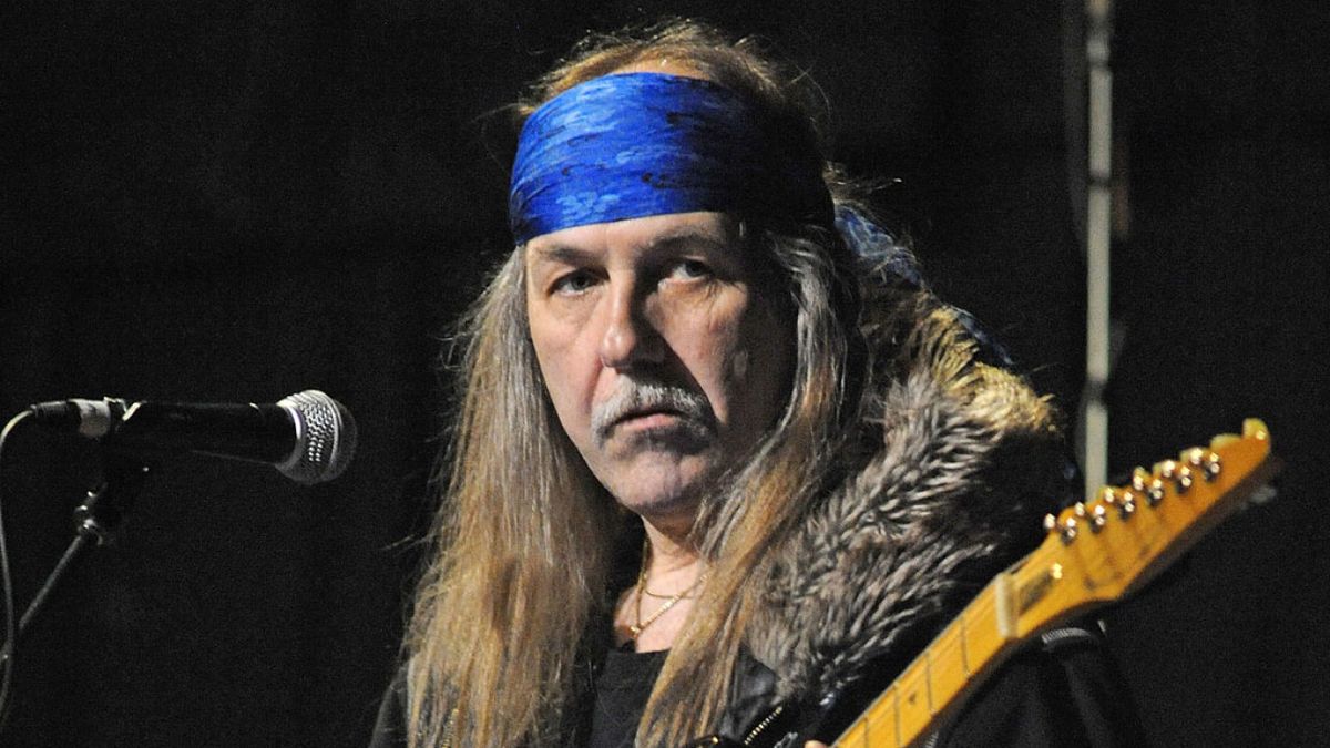 Uli Jon Roth not annoyed by phones at gigs | Louder