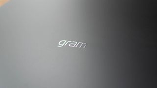LG Gram 17 logo