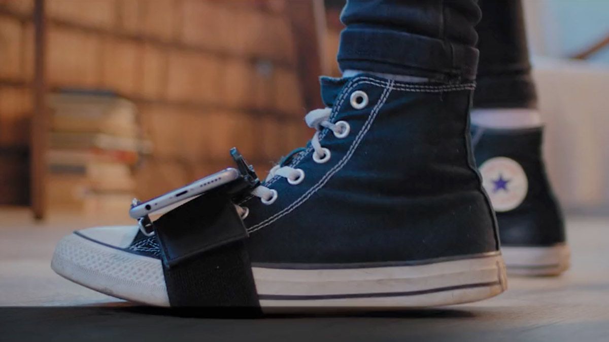 Stompai lets you play drums by mounting your phone to your feet