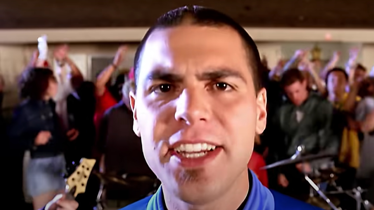 A screenshot of Alien Ant Farm&#039;s Smooth Criminal music video