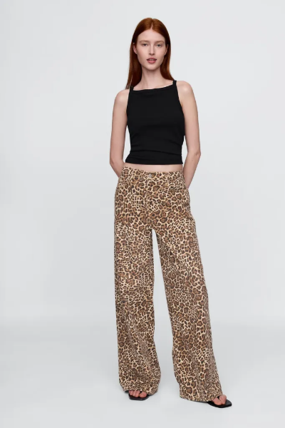 Gap, Mid Rise Ultrasoft Leopard Baggy Jeans