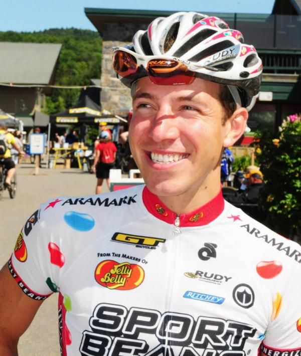 Jeremy Powers (Jelly Belly) returns to his roots and does a rare mountain bike race.