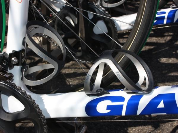 Tacx Taco aluminum cages were a popular choice today.
