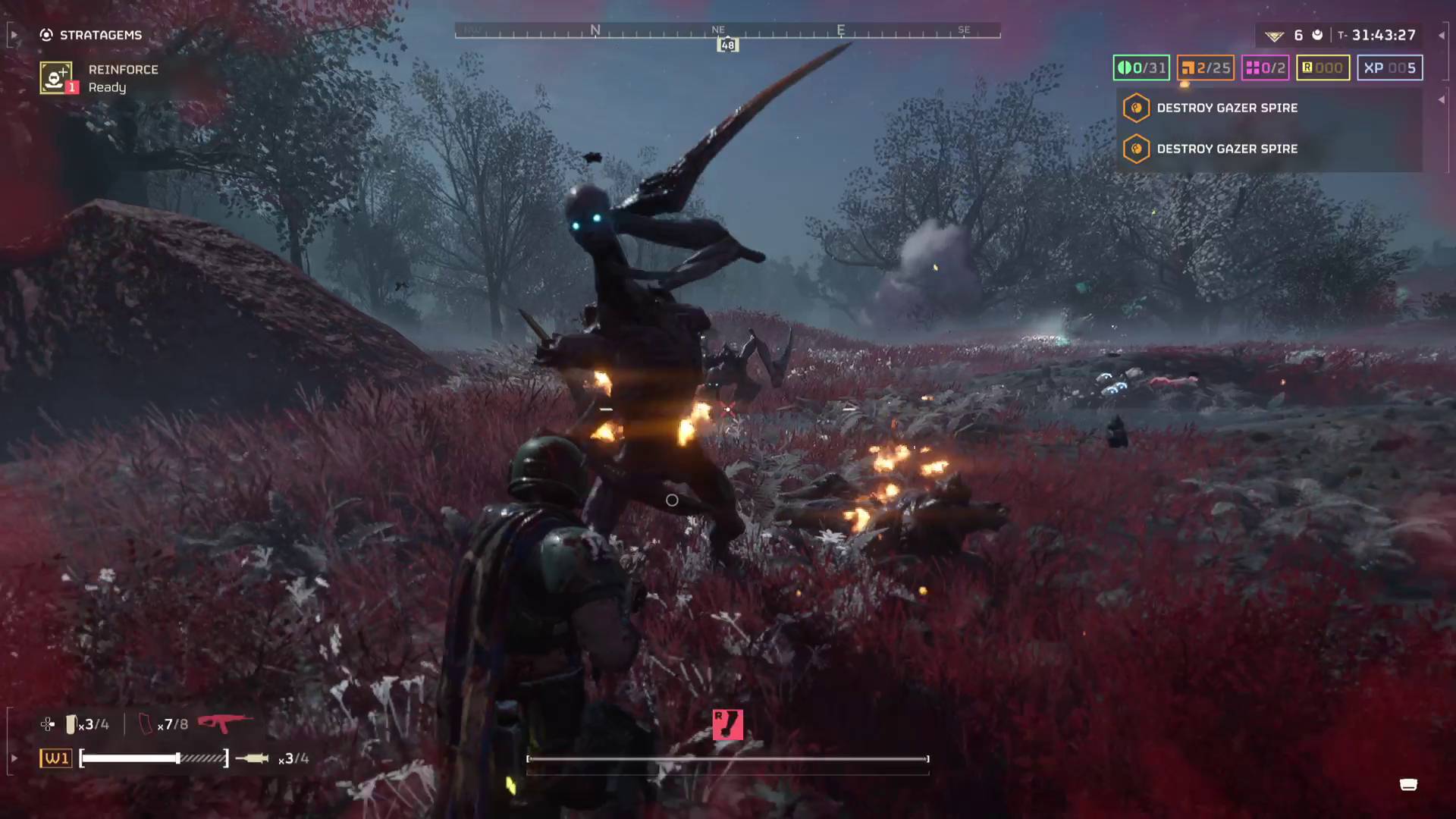 Helldivers 2 Illuminate Wretch attacking player with arm claw
