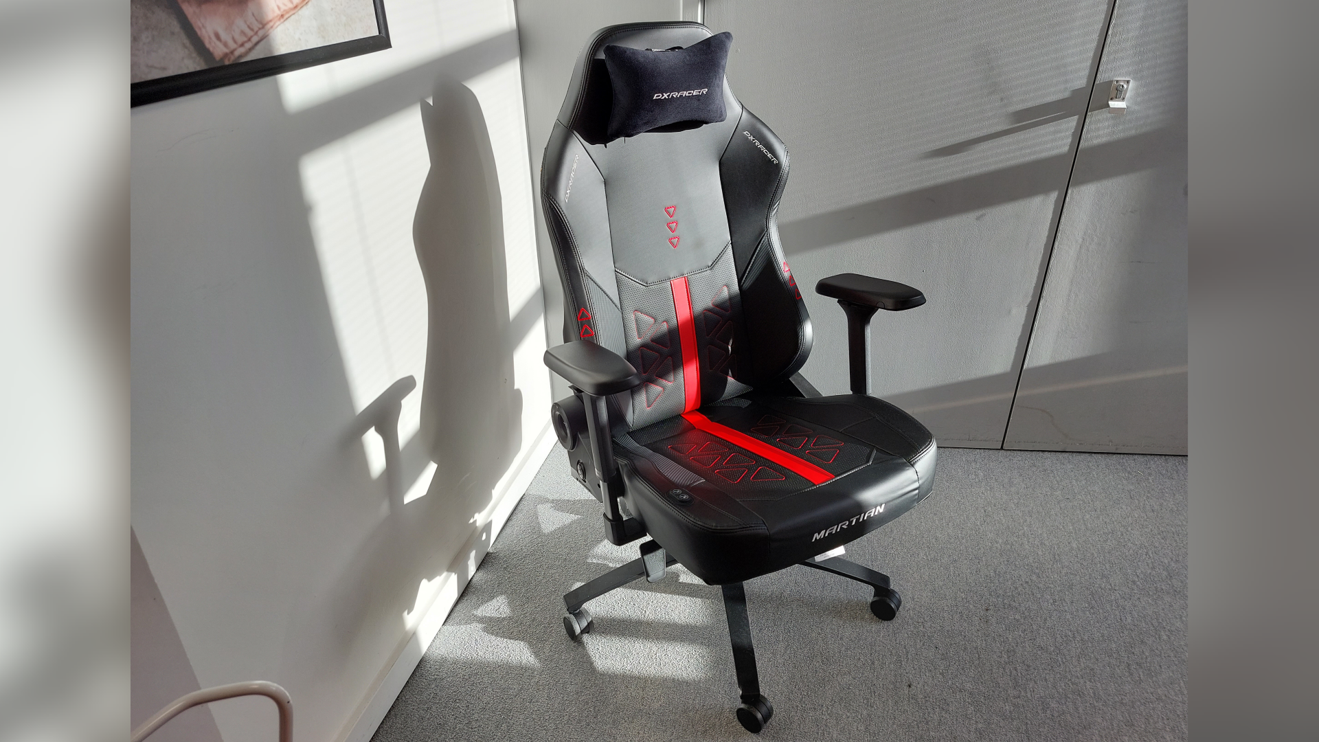 The XL edition of the DXRacer Martian gaming chair.