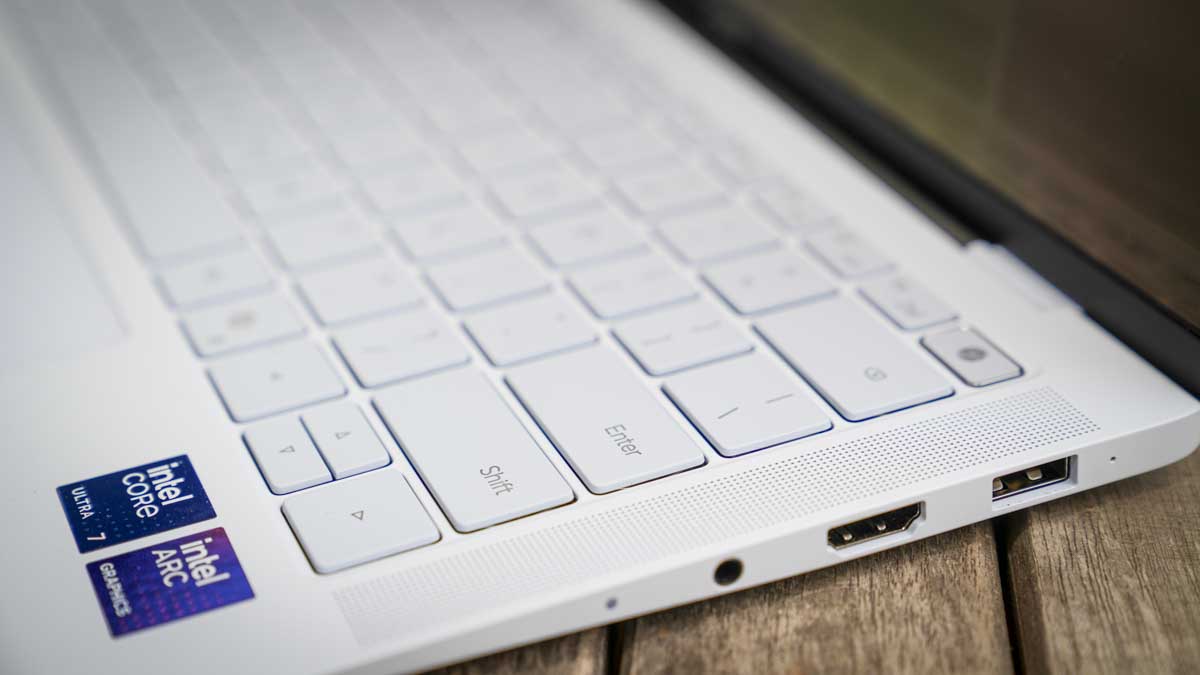 HONOR MagicBook Art 14 2025