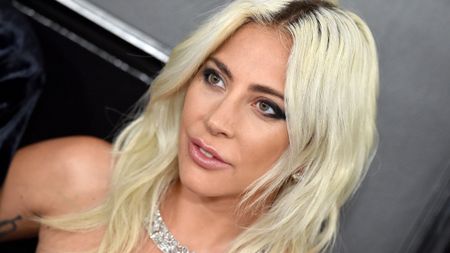 Hair, Blond, Face, Hairstyle, Eyebrow, Chin, Layered hair, Beauty, Lip, Nose, 