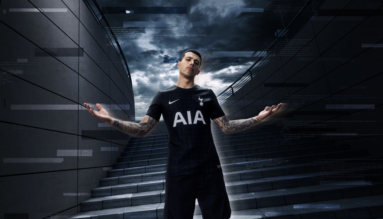 Pedro Porro shows off Tottenham's new away kit