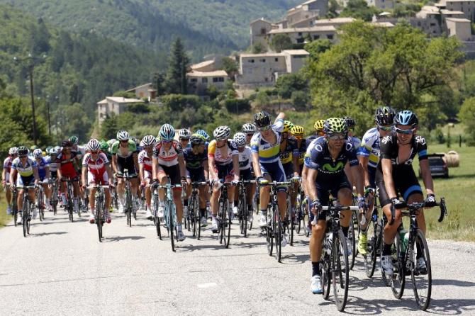 Alejandro Valverde (Movistar) leads the peloton