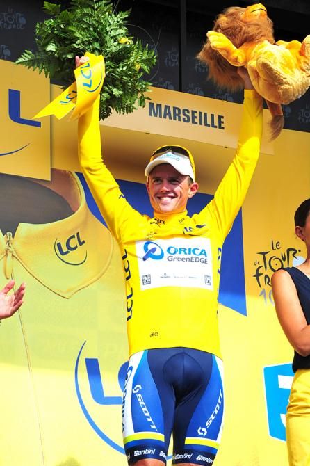 Simon Gerrans gets to enjoy another day in the maillot jaune