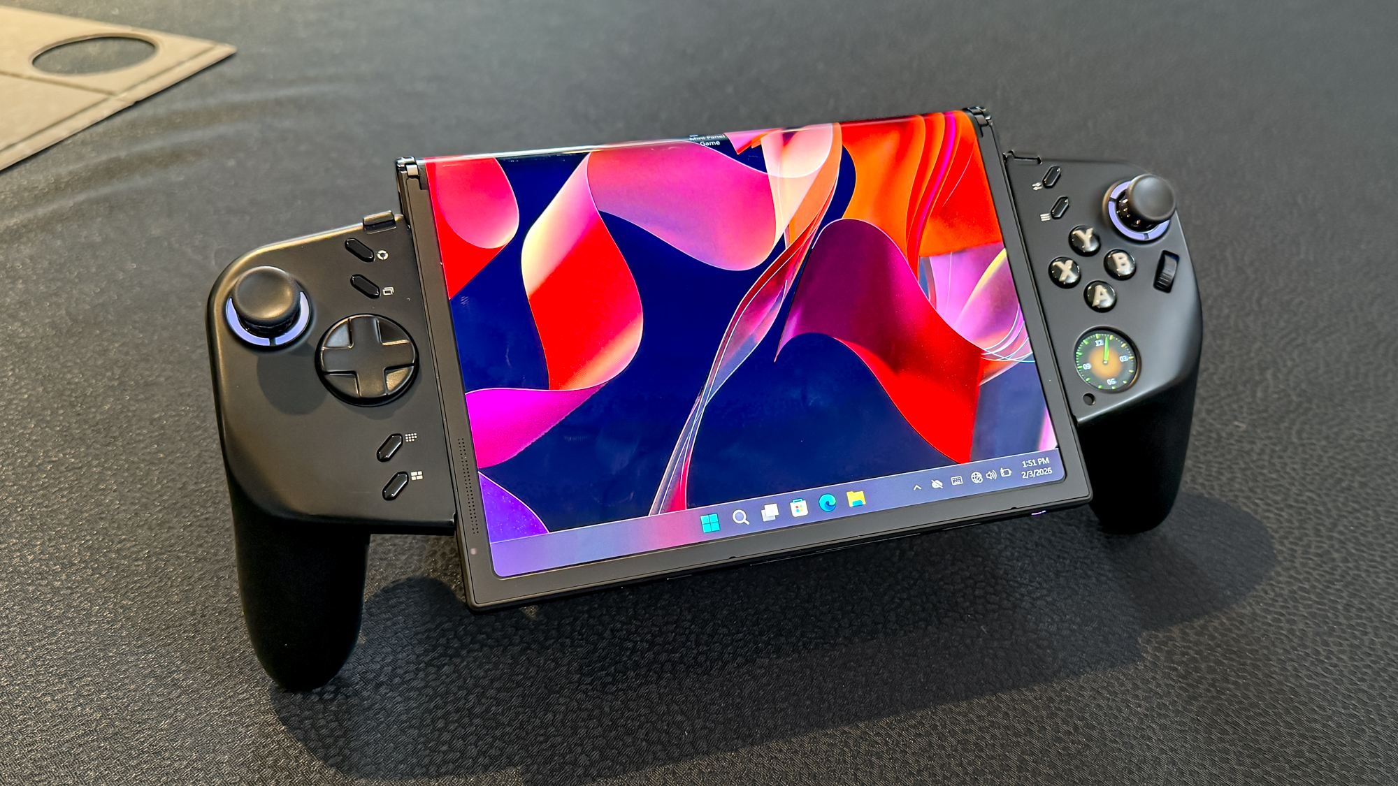 Lenovo Legion Go Fold Concept