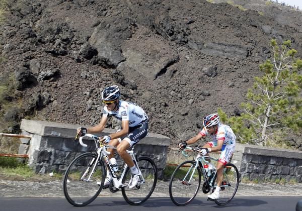 Alberto Contador leads Jose Rujano on the final climb