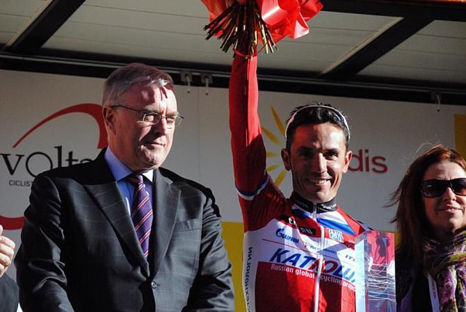 Pat McQuaid awarded Joaquim Rodriguez (Katusha) the trophy for winning the 2012 WorldTour individual classification.