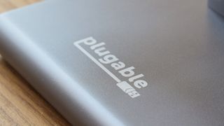 Plugable UDS-7IN1 Docking Station review photos