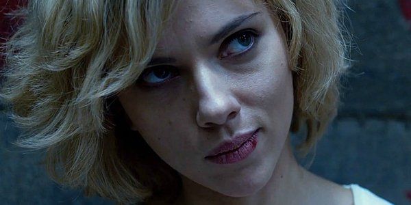 Pussy Scarlett Johansson - That Time Scarlett Johansson Accidentally Flashed Her Private Parts On A  Plane | Cinemablend