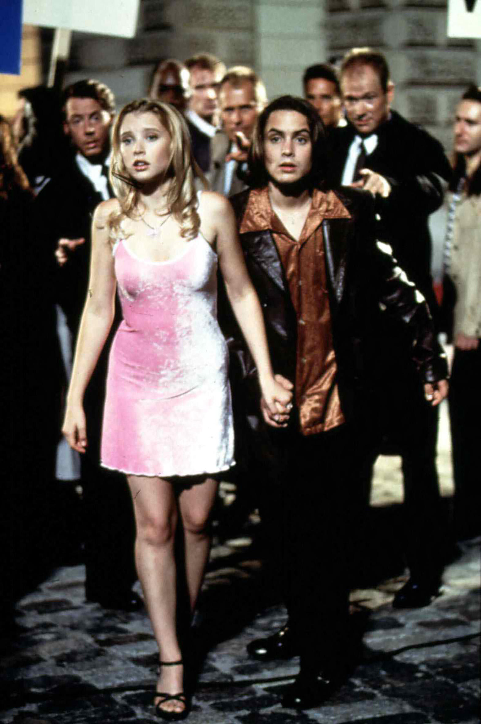 Lili Reinhart recreated the velvet pink dress from 'My Date With the President's Daughter'
