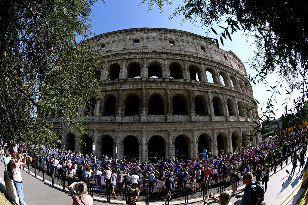 ROME ITALY MAY 28 A general view of the peloton competing close to the The Colosseum during the 106th Giro dItalia 2023 Stage 21 a 126km stage from Rome to Rome UCIWT on May 28 2023 in Rome Italy Photo by Tim de WaeleGetty Images
