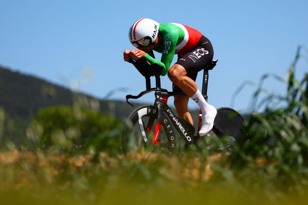 Filippo Ganna at speed during the Giro d'Italia time trial