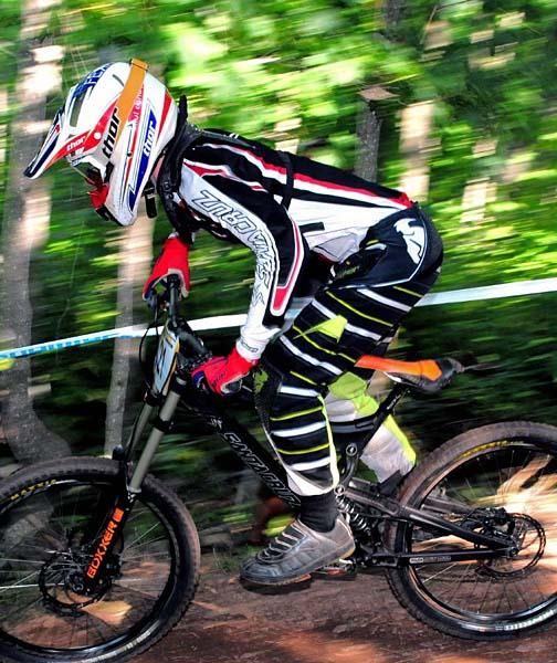 James Rennie (Santa Cruz-Thor) riding to seventh place