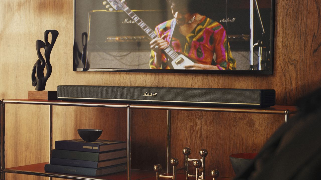 Marshall Heston 120 lifestyle shot