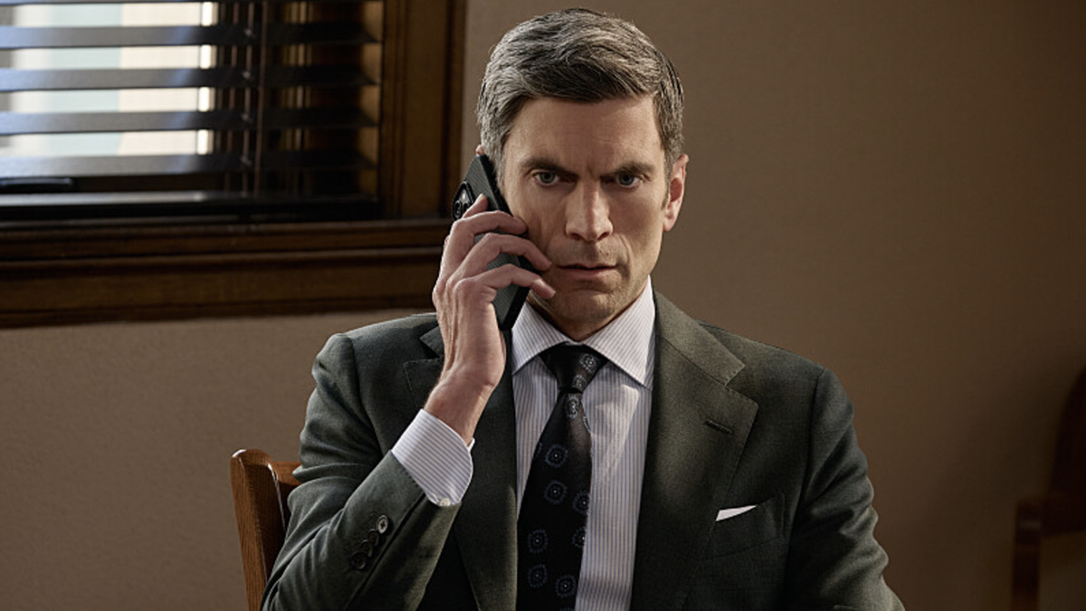 Jamie Dutton (Wes Bentley) looking concerned as he speaks on the phone in Yellowstone season 5