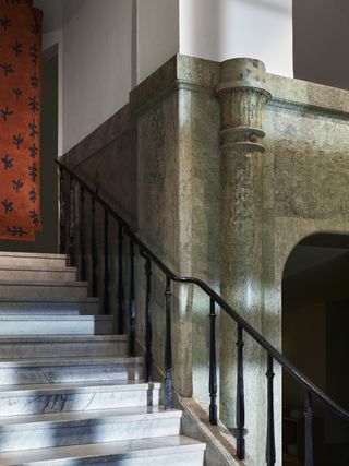 Marble staircase at Nordic Knots Stockholm Showroom in a formed theatre