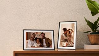 pexar digital picture frame from Lexar