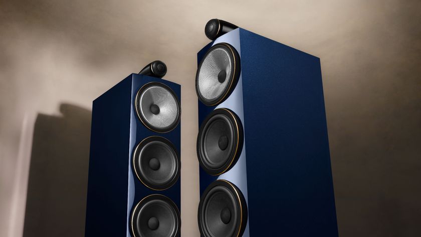 Bowers &amp; Wilkins 702 S3 Signature floorstanders in Midnight Blue