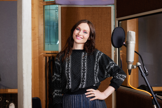 Sophie Ellis-Bextor.will sing the theme to Mog's Christmas.