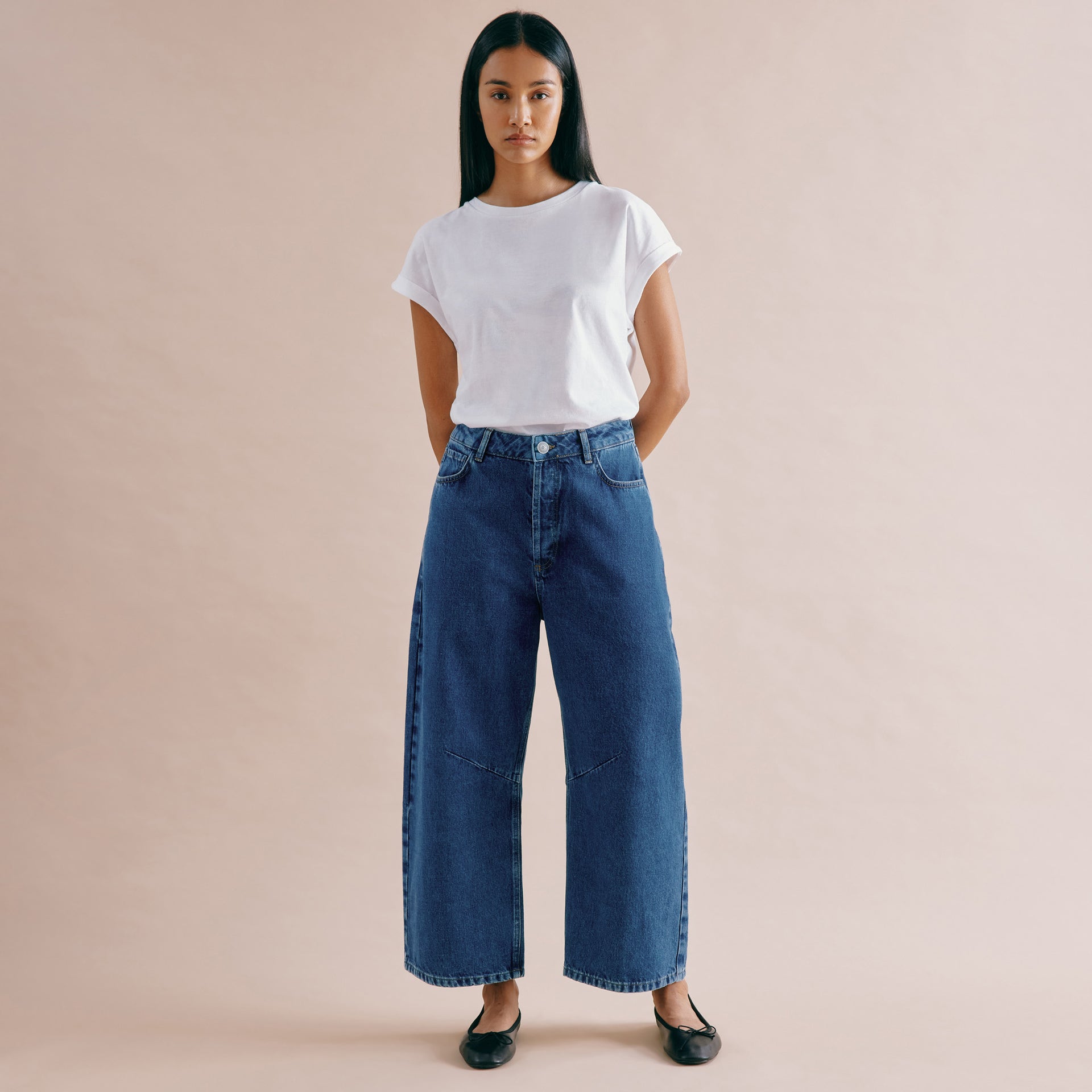 Relaxed Mid-Rise Barrel Jeans - 8