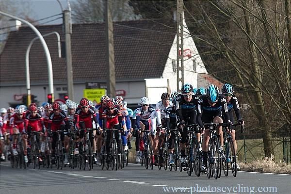 Team Sky gather at the front of the peloton