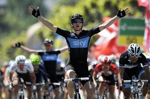 Ben Swift wins ahead of Vigano and Freire