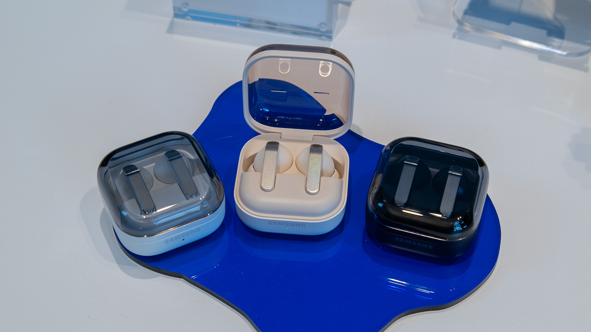 All three Samsung Galaxy Buds 4 Pro colors with the cases