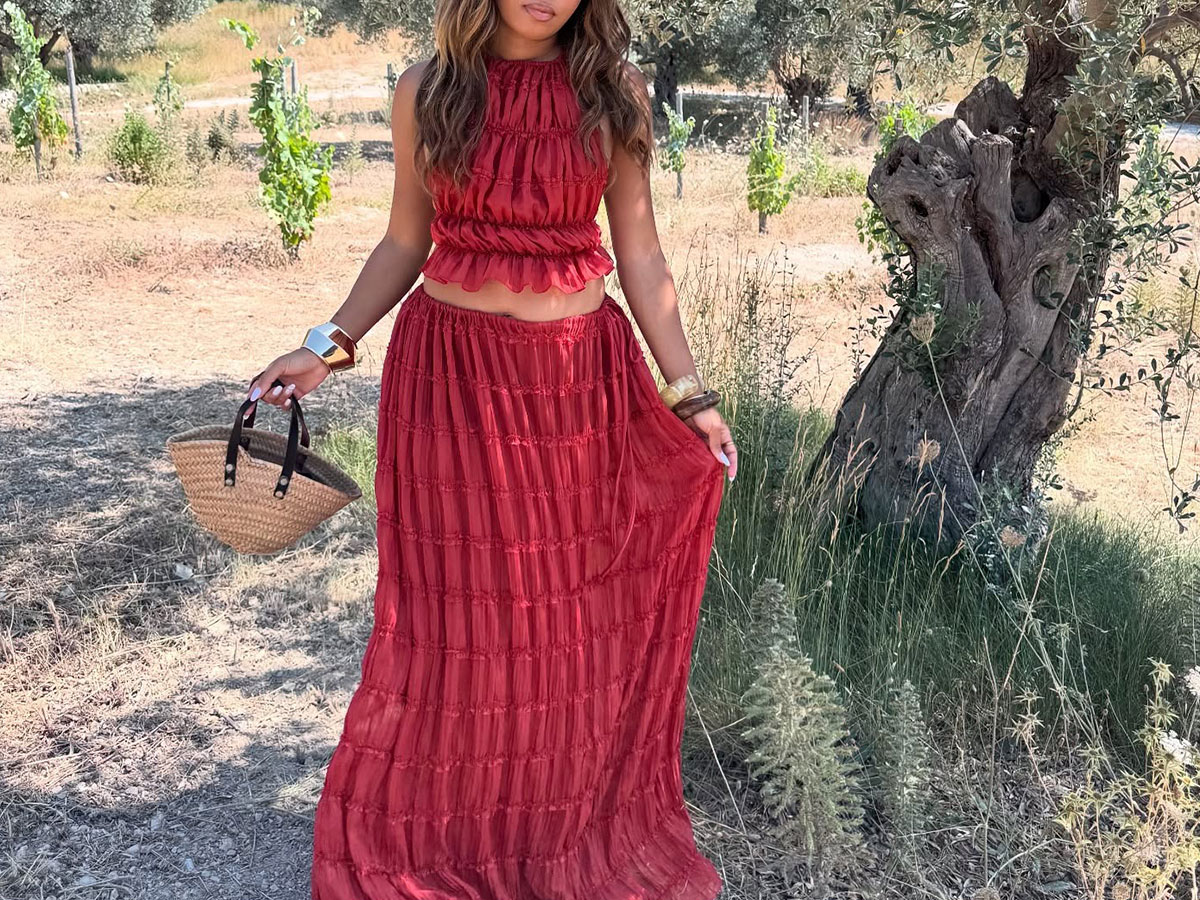 @slipintostyle outfit picture in red matching tiered set