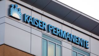  A building with the Kaiser Permanente logo