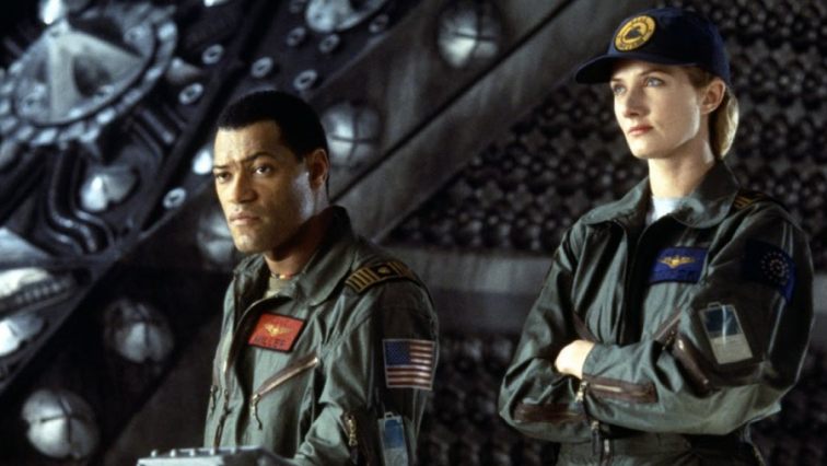 Laurence Fishburne and Joely Richardson in Event Horizon.