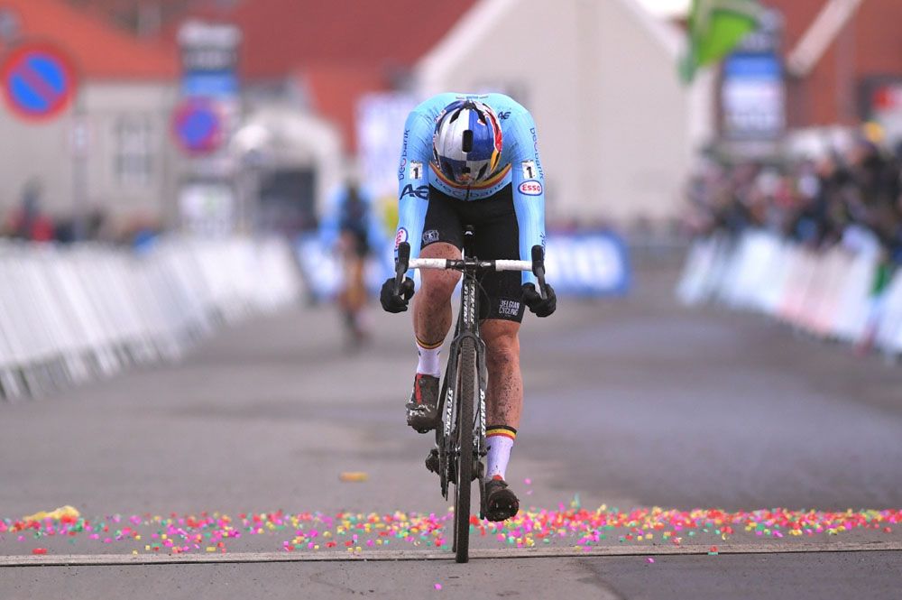 Wout Van Aert (Belgium) is forced to settle for silver