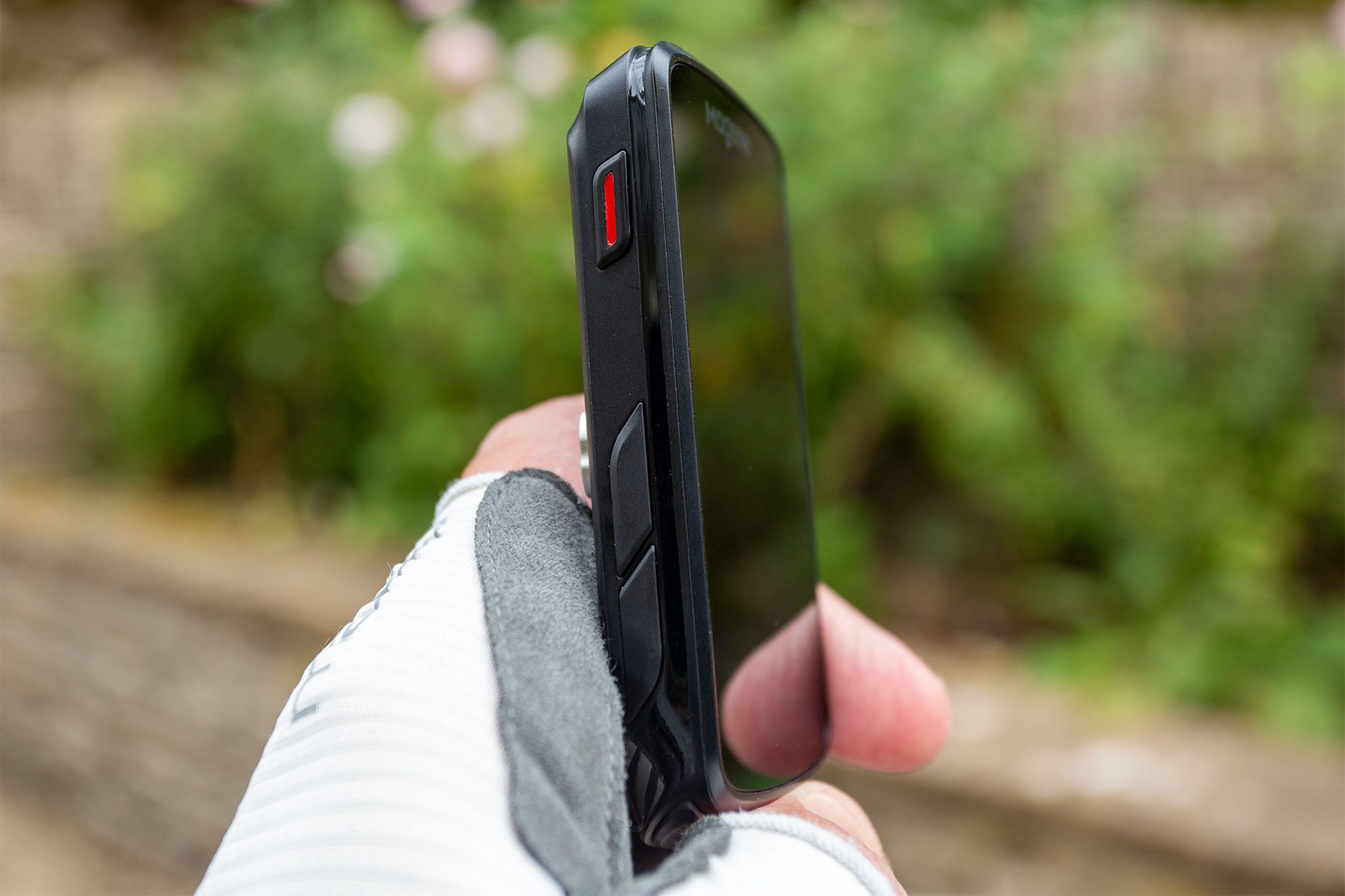 Magene C706, showing left edge that features three buttons