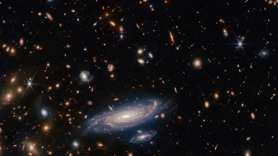 An image with many, many galaxies 