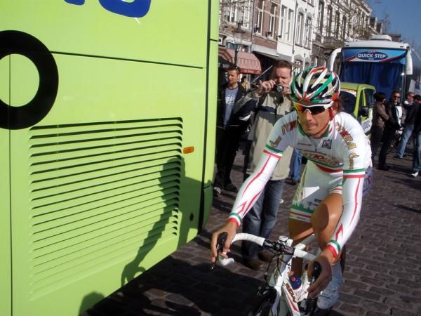Filippo Pozzato (Katusha) heads for the start