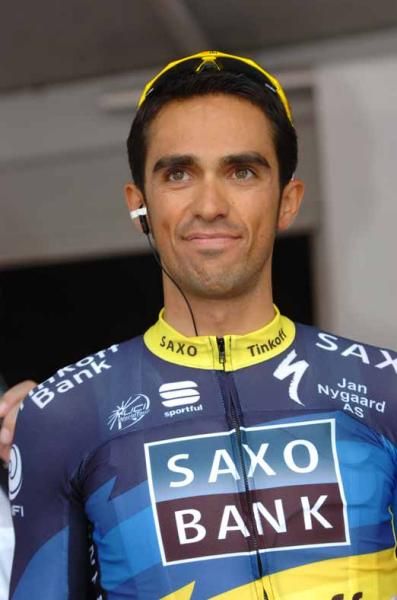 Alberto Contador (Saxo Bank-Tinkoff Bank) signs on at the Eneco Tour.