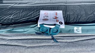 Quechua Ultim Comfort Inflatable Camping Mattress valve system