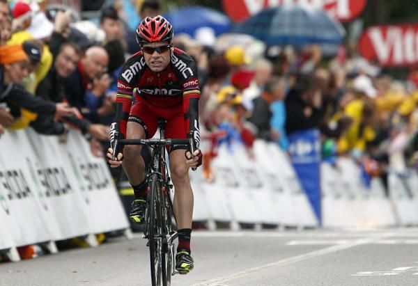 Cadel Evans (BMC) put time into his GC rivals and moves into second overall.