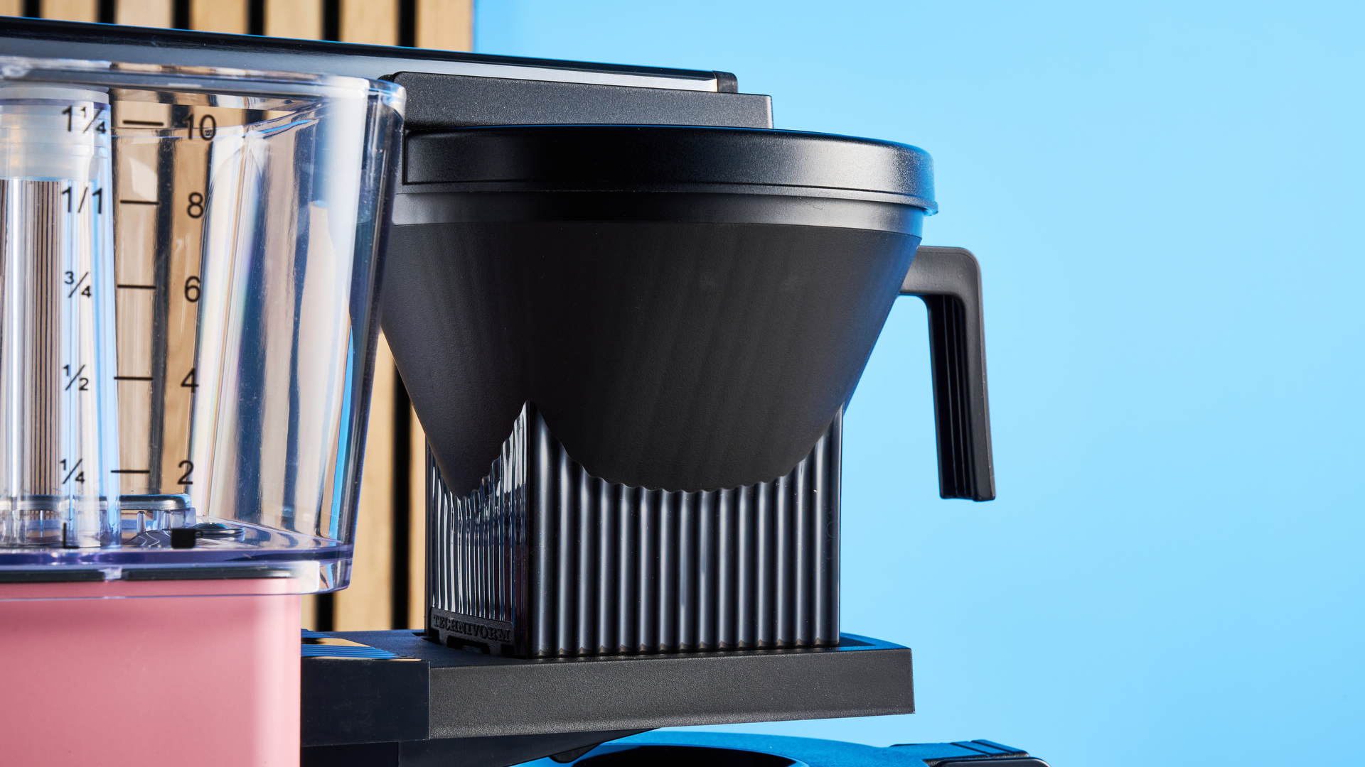 the technivorm moccamaster kgbv select in pink photographed against the blue tom's guide background