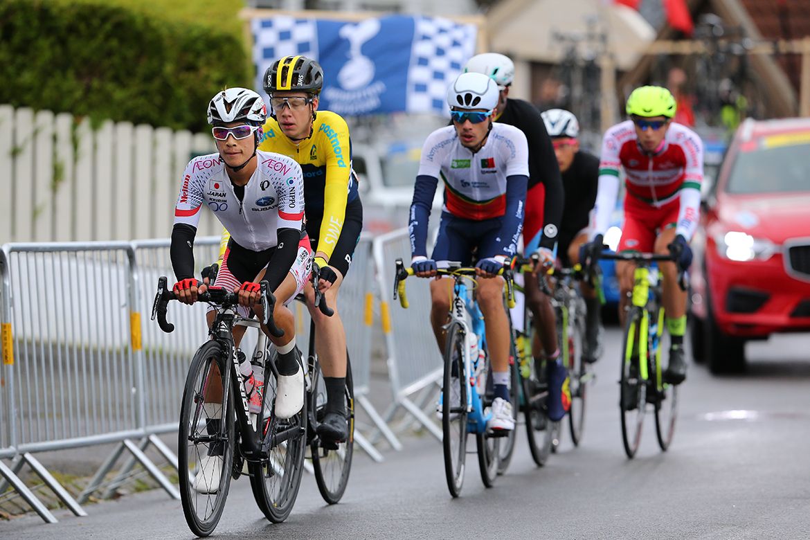 Atsushi Oka leading the way in the men's under-23 road race at the Bergen World Championships