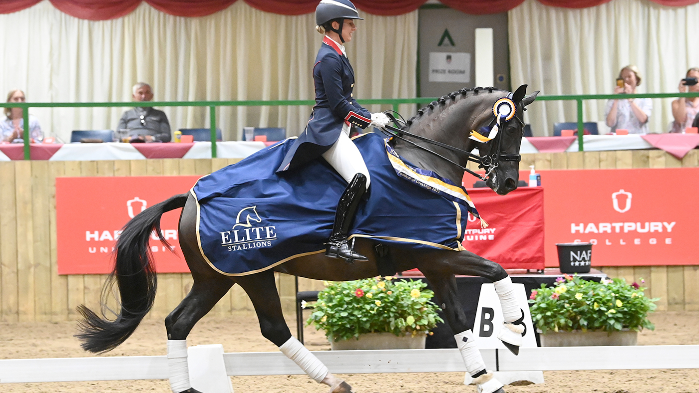 CHARLOTTE-DUJARDIN-ALIVE-AND-KICKING20220709_3135-1.jpg