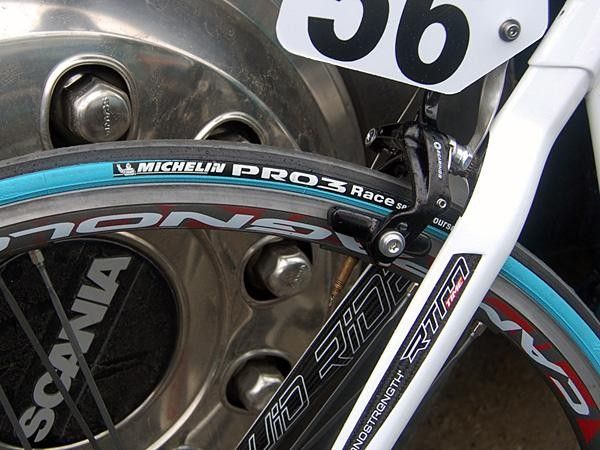 Yup, you're seeing correctly: clinchers.