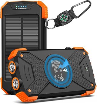 A Blavor solar charger power bank