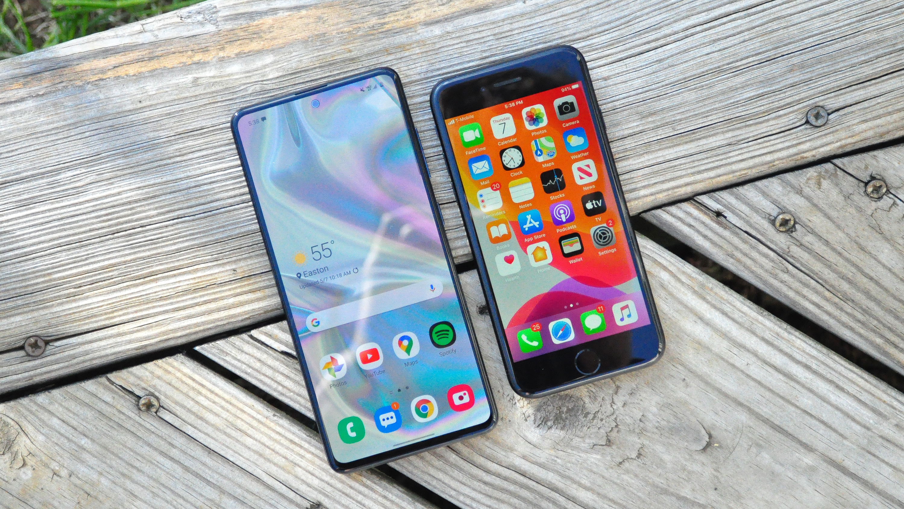 Samsung a54 vs iphone 11