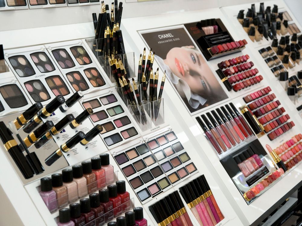 Chanel Make Up Service 